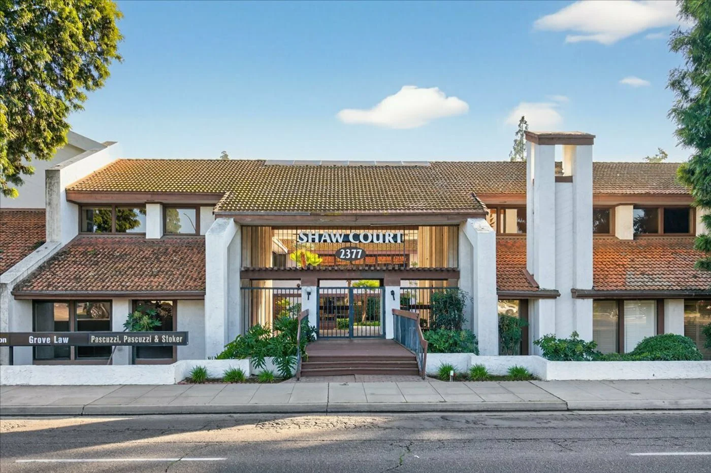 Photo 3 of 2377 W Shaw Ave, Fresno, CA 93711