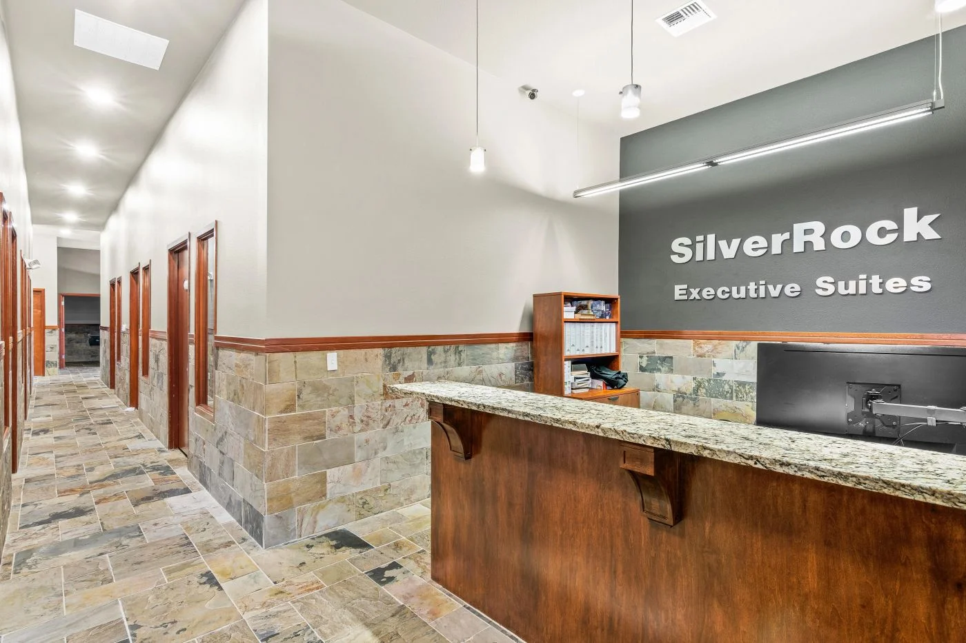 Photo 3 of 15406 Meridian E, Puyallup, WA 98375