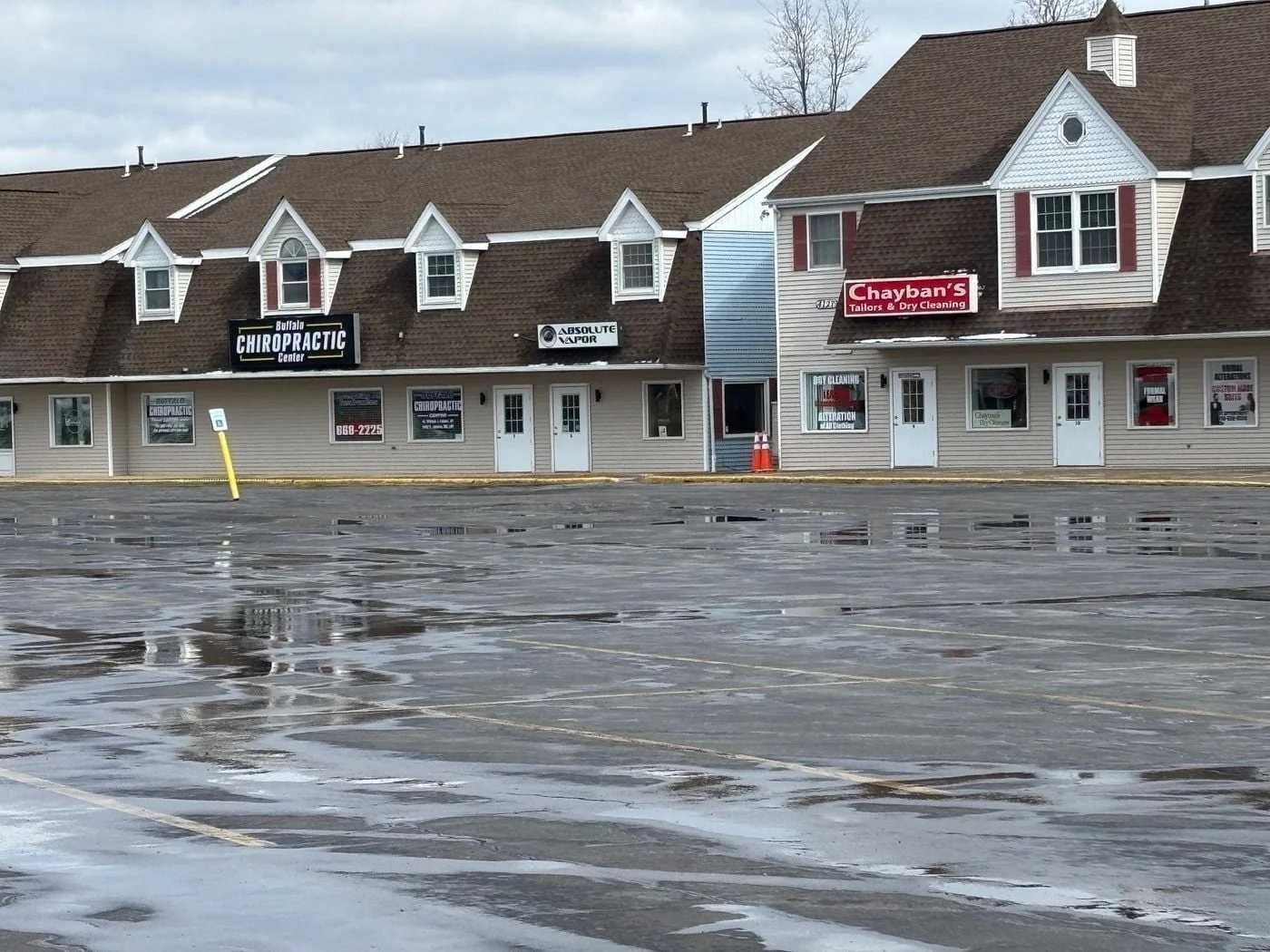 Photo 3 of 4721 Transit Road, Depew, NY 14043