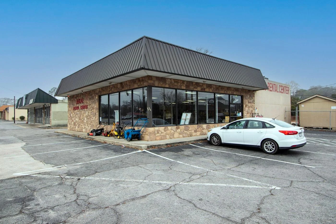 Photo 2 of 900, 910, 986 Knox Abbott Dr., Cayce, SC 29033