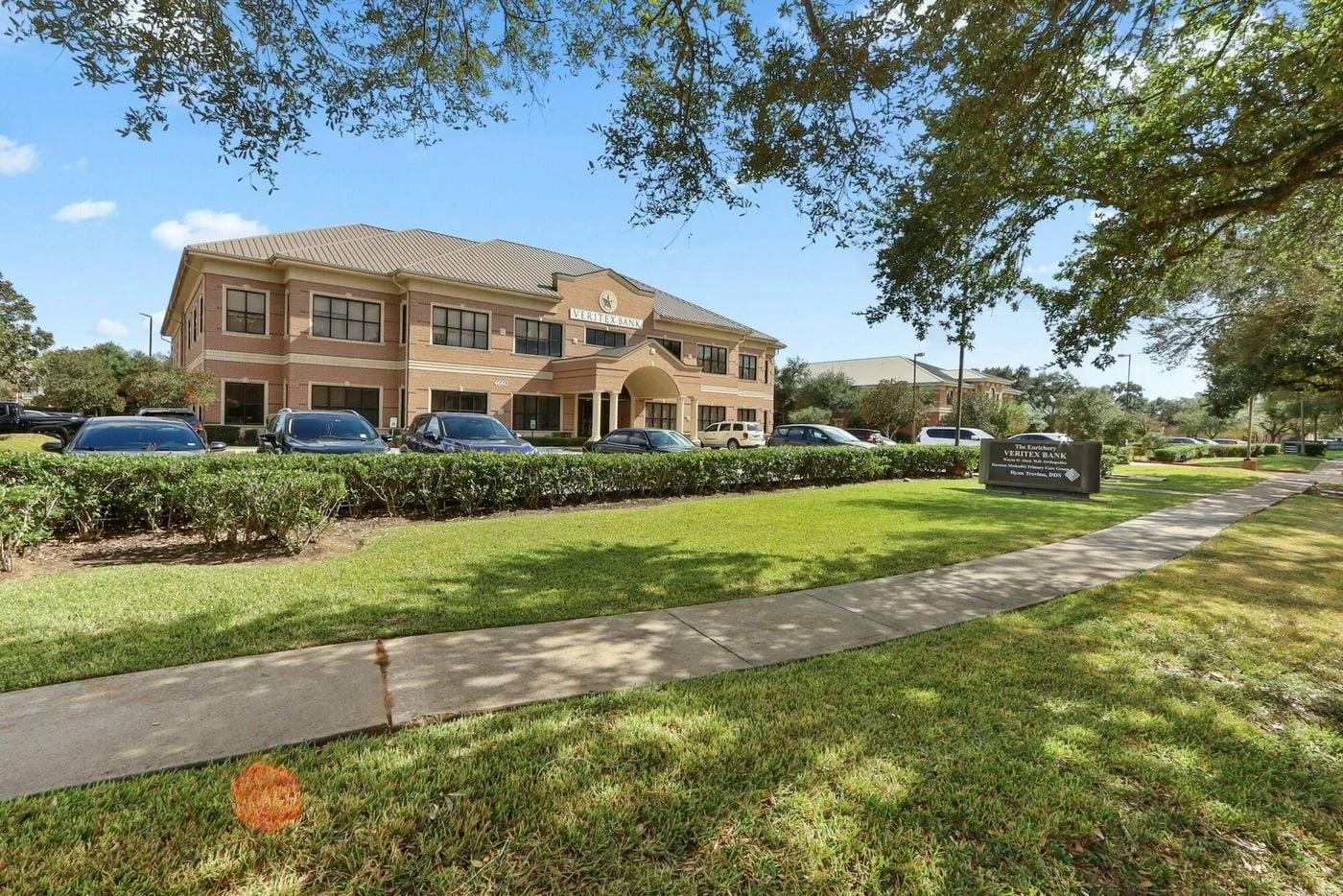 Photo 3 of 4660 Sweetwater Blvd, Sugar Land, TX 77479