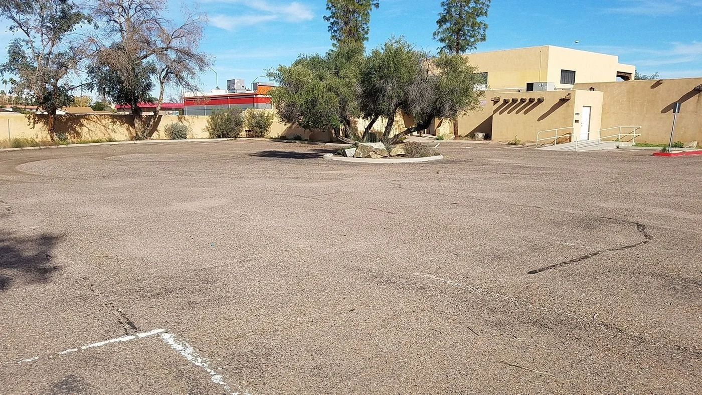 Photo 2 of 736 N Country Club Dr, Mesa, AZ 85201