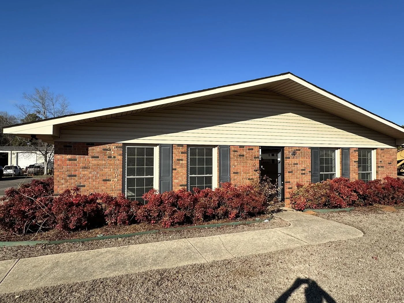 Photo 2 of 2094 Fisher St SW, Huntsville, AL 35803