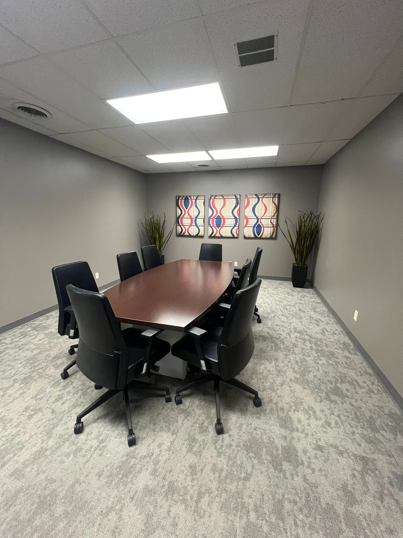 Photo 3 of 11212 Davenport Street, Omaha, NE 68154