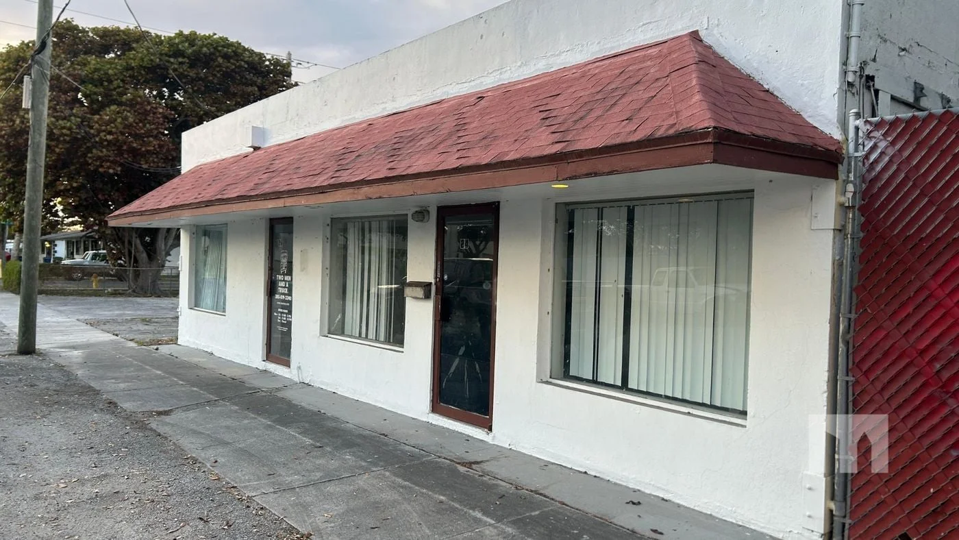 Photo 3 of 100 Northwest 1st Street, Hallandale Beach, FL 33009