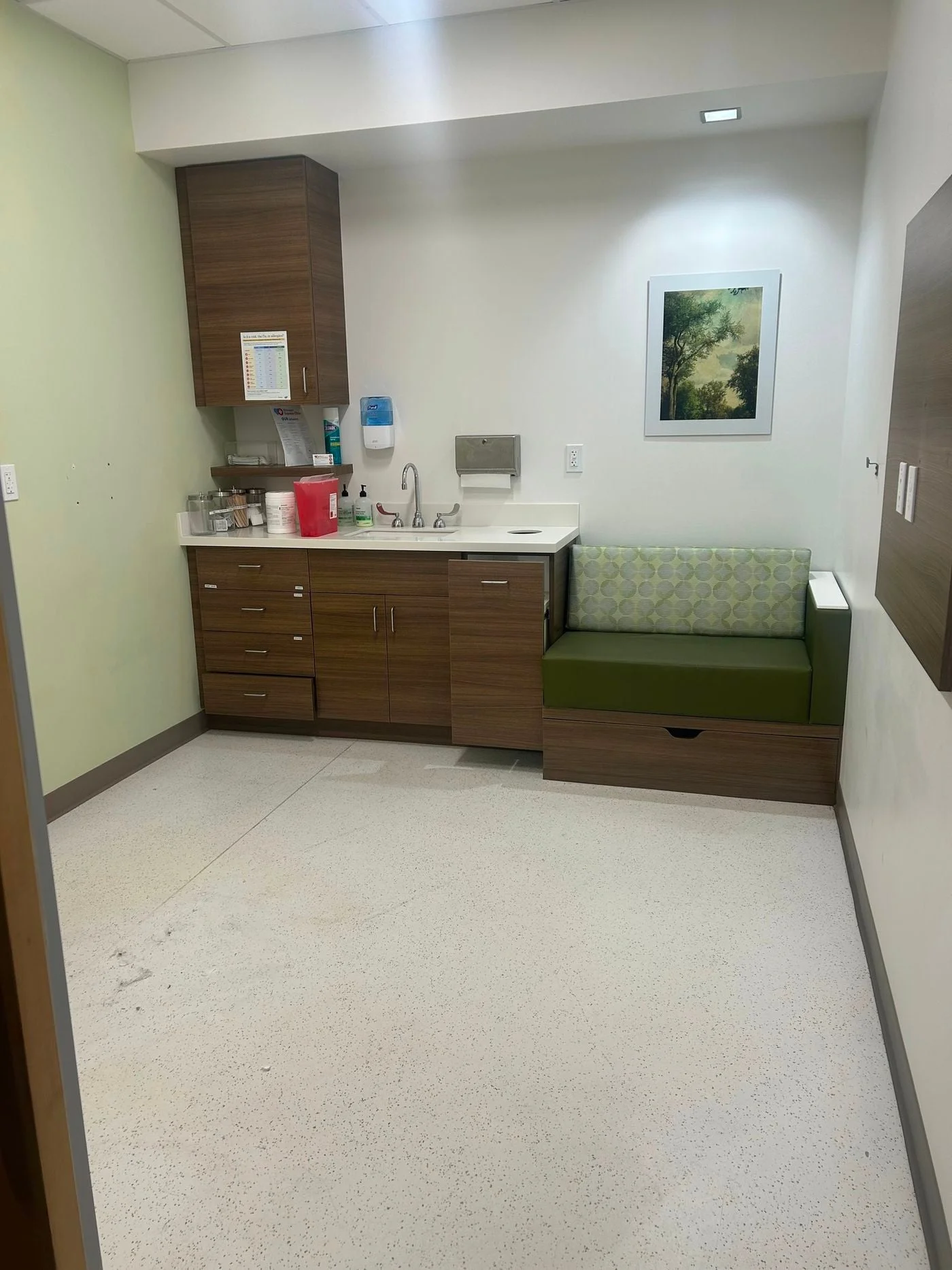 Photo 3 of 1514 Colfax, Griffith, IN 46319