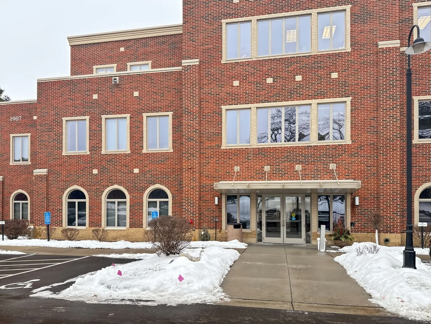 Photo 1 of 1907 East Wayzata Boulevard 3rd Floor, Wayzata, MN 55391