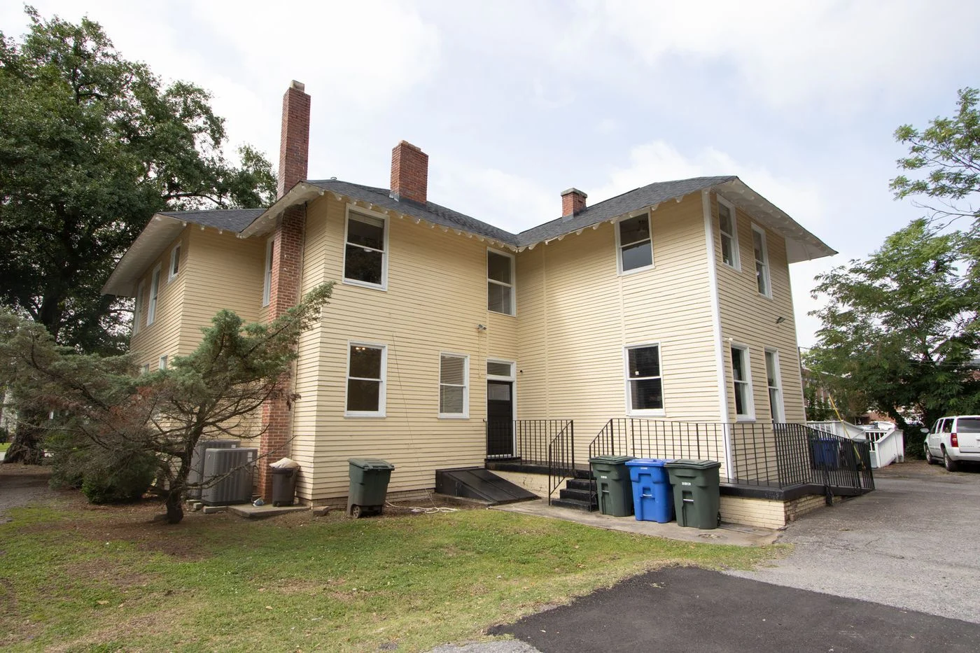 Photo 2 of 1527 Blanding Street, Columbia, SC 29201