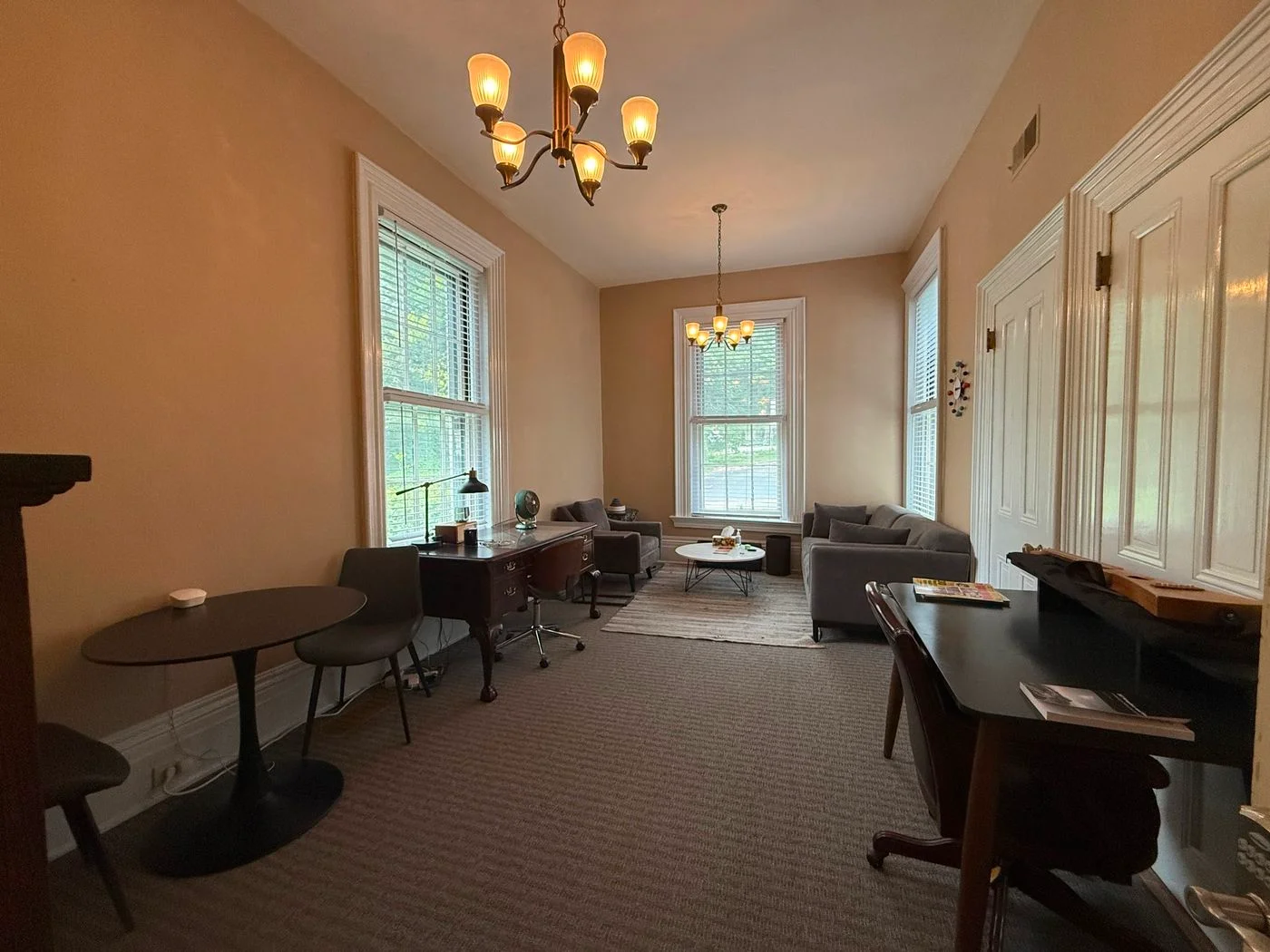 Photo 3 of 106 Wellington Place, Cincinnati, OH 45219