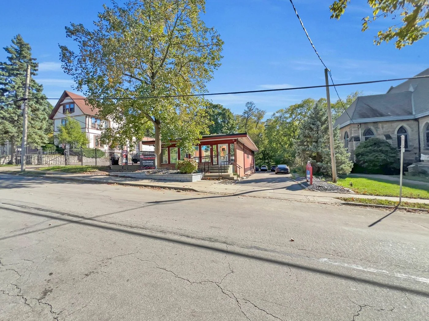 Photo 1 of 71 E Hollister St, Cincinnati, OH 45219