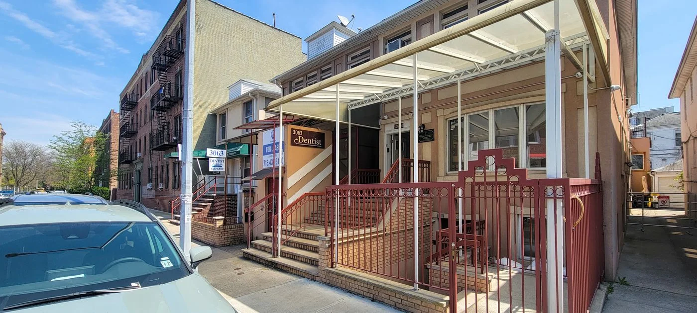 Photo 3 of 3063 Brighton 13th Street, Brooklyn, NY 11235