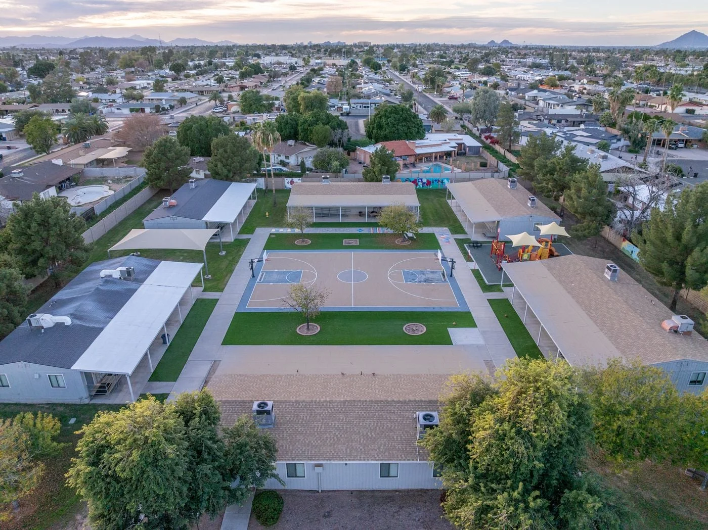 Photo 3 of 960 N Stapley Dr, Mesa, AZ 85203