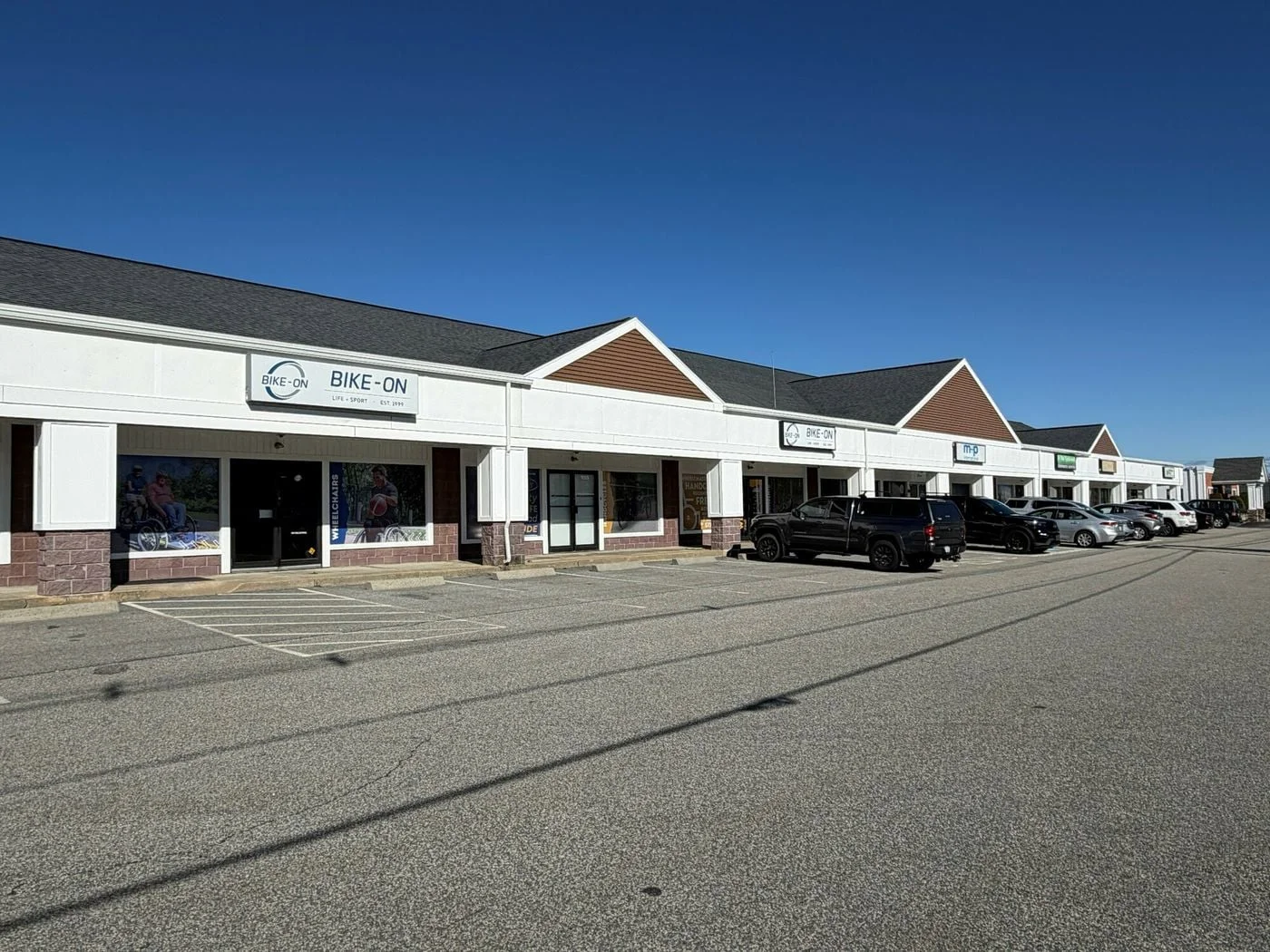 Photo 1 of 155 Jefferson Blvd, Warwick, RI 02888