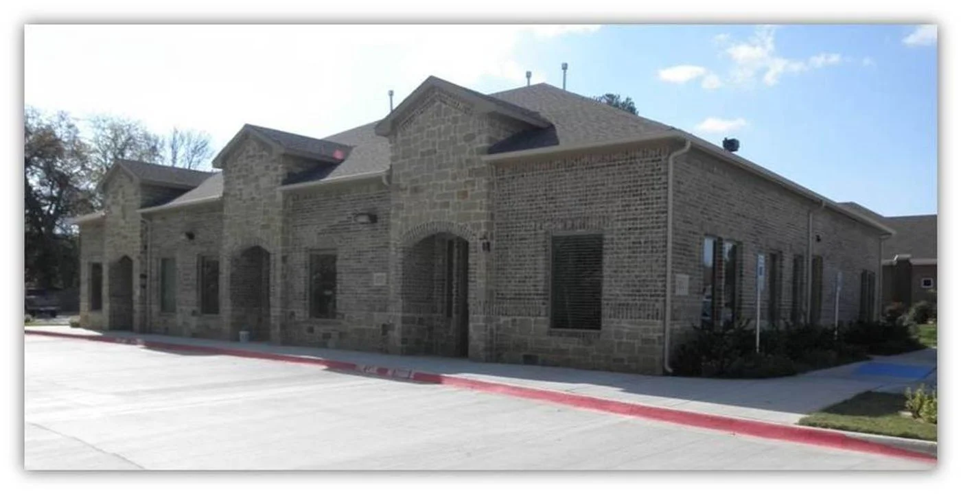 Photo 2 of 1323 W. Northwest Highway, Grapevine, TX 76051