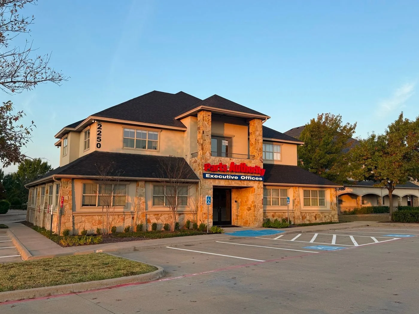 Photo 1 of 2250 Pool Rd, Grapevine, TX 76051