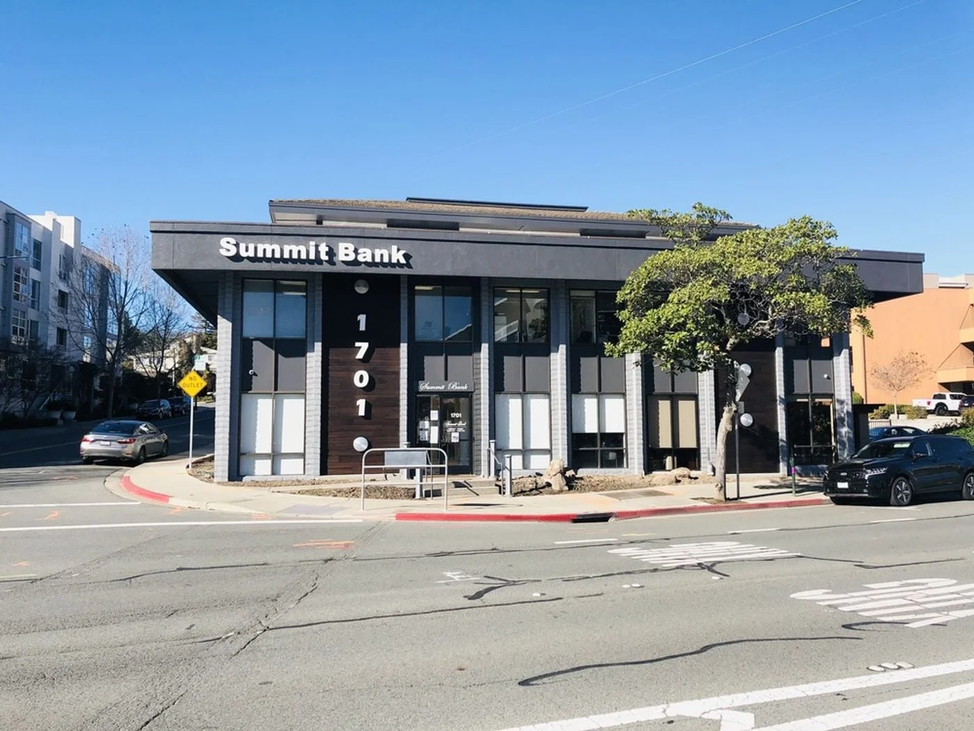 Photo 1 of 1717 N California Blvd, Walnut Creek, CA 94596