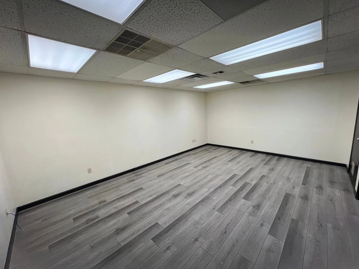 Photo 2 of 224 North Ohio Avenue, Wichita, KS 67214