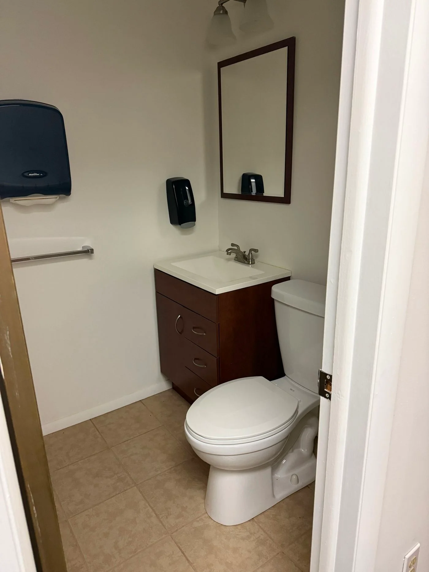 Photo 2 of 3175 Christy Way S Suite 5 , Saginaw, MI 48603