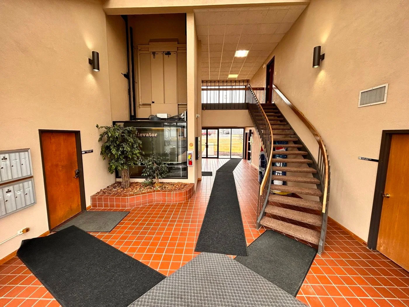 Photo 2 of 651 West Terra Cotta Avenue, Crystal Lake, IL 60014