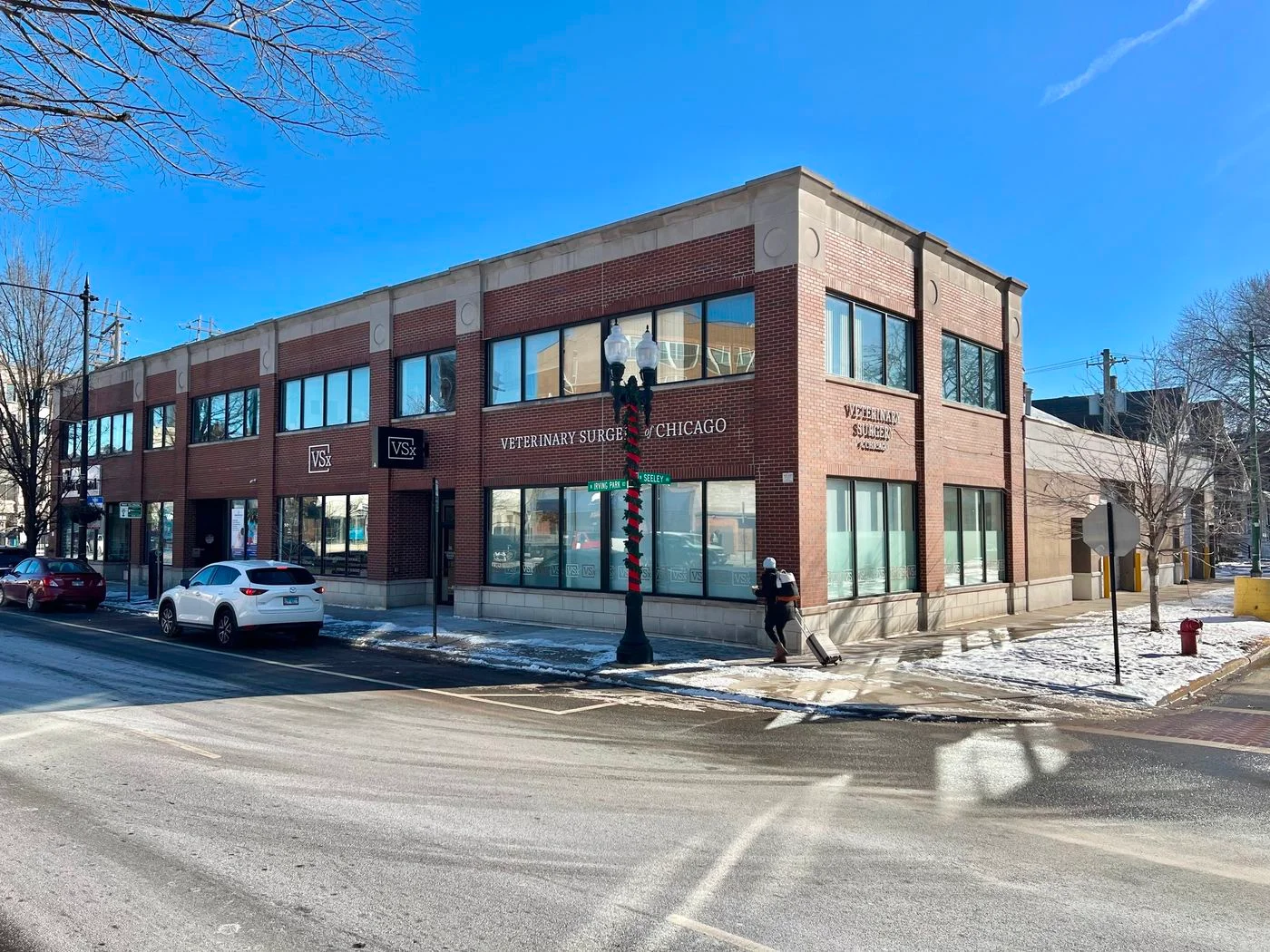 Photo 1 of 2015 W Irving Park Rd, Chicago, IL 60618