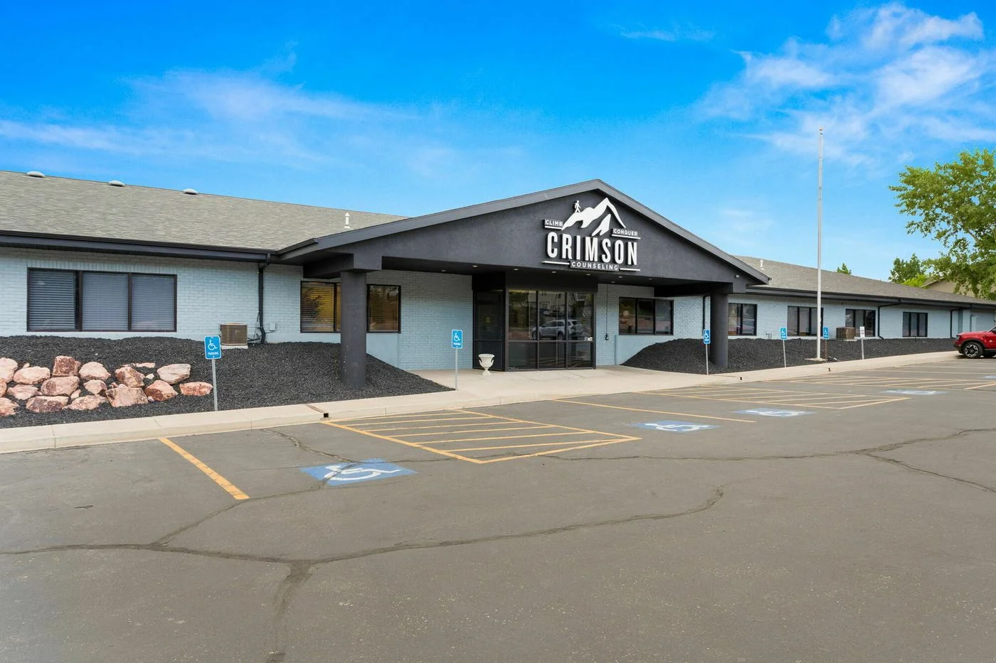 Photo 1 of 1789 N Wedgewood Ln, Cedar City, UT 84721