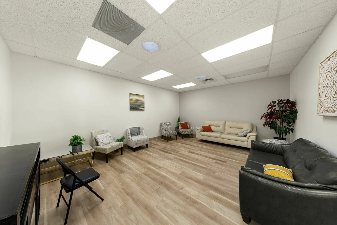 Photo 3 of 1789 N Wedgewood Ln, Cedar City, UT 84721