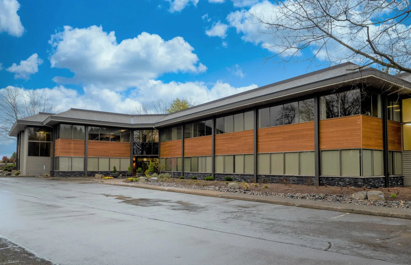 Photo 1 of 25195 SW Parkway Ave, Wilsonville, OR 97070