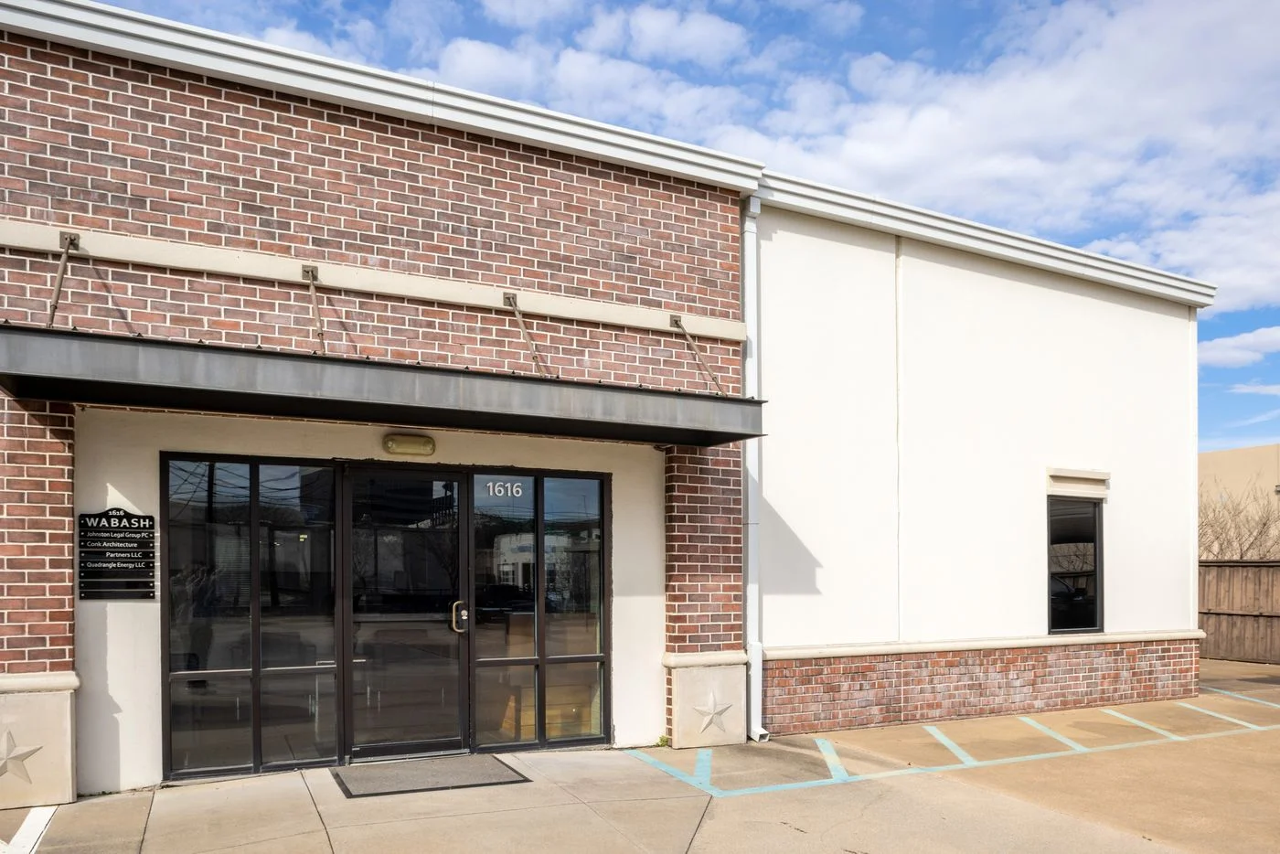 Photo 2 of 1616 Wabash Avenue, Fort Worth, TX 76107