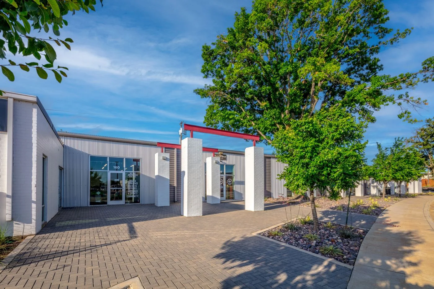 Photo 2 of 500 E Front Street, Arlington, TX 76011