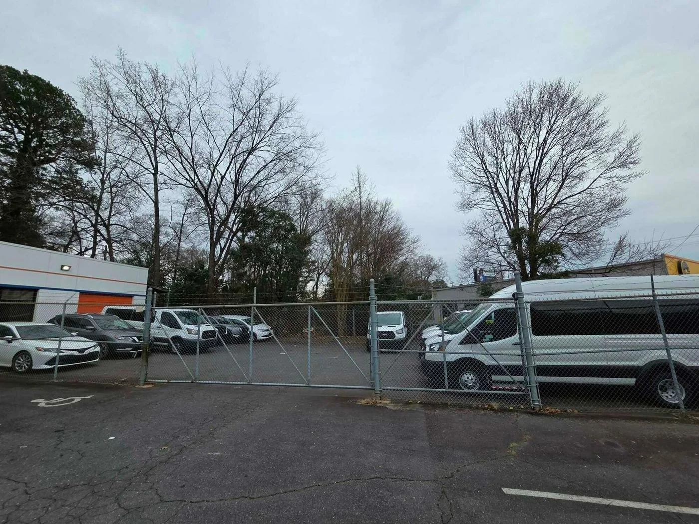 Photo 3 of 3336 Washburn Ave, Charlotte, NC 28205