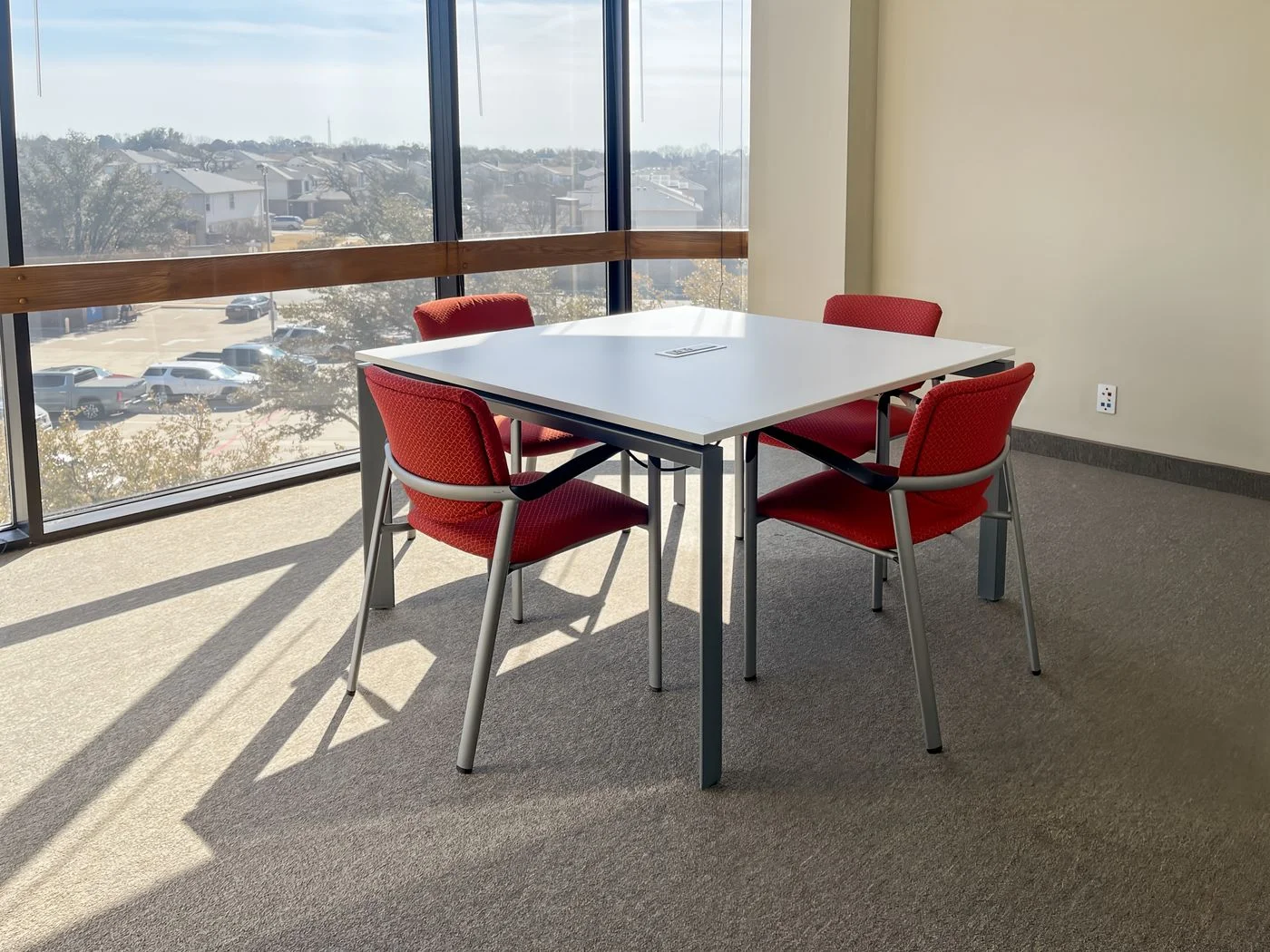 Photo 2 of 1600 Airport Freeway 3rd Floor, Bedford, NH 76022