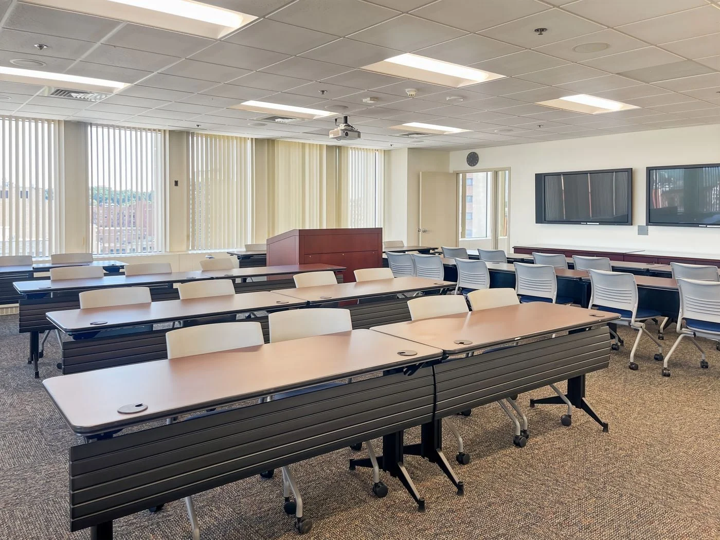 Photo 1 of 1500 Main Street 8th Floor, Springfield, MA 01115