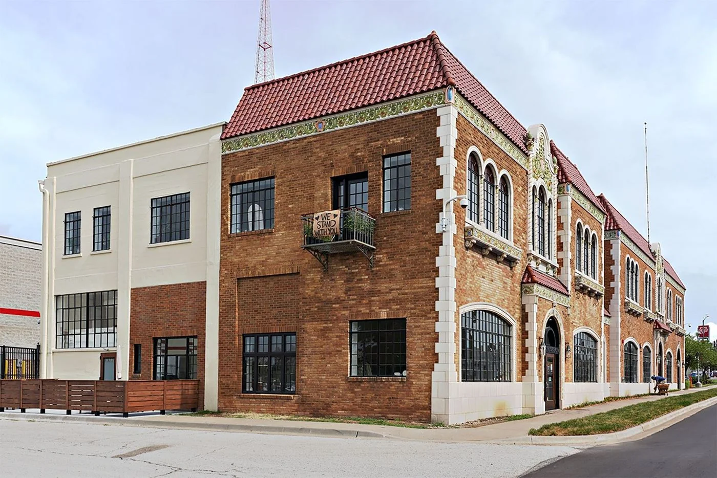 Photo 3 of 3216 Gillham Plaza, Kansas City, MO 64109