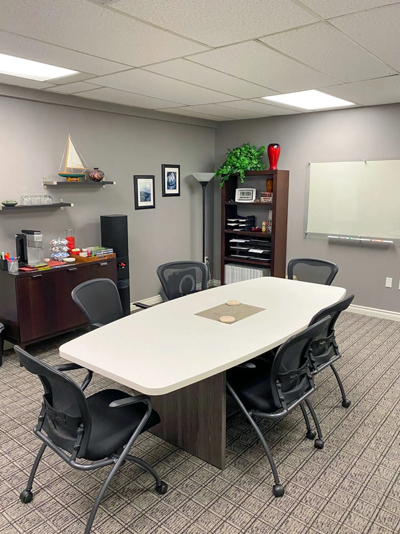 Photo 2 of 5901 SW Macadam Avenue, Portland, OR 97239