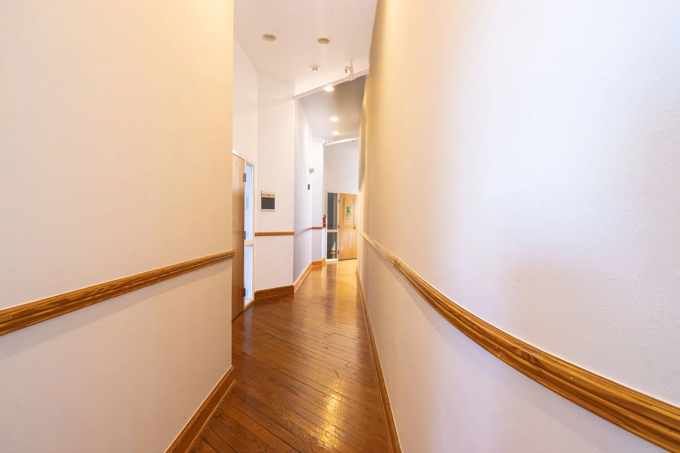 Photo 2 of 290 9th Street North, St. Petersburg, FL 33705