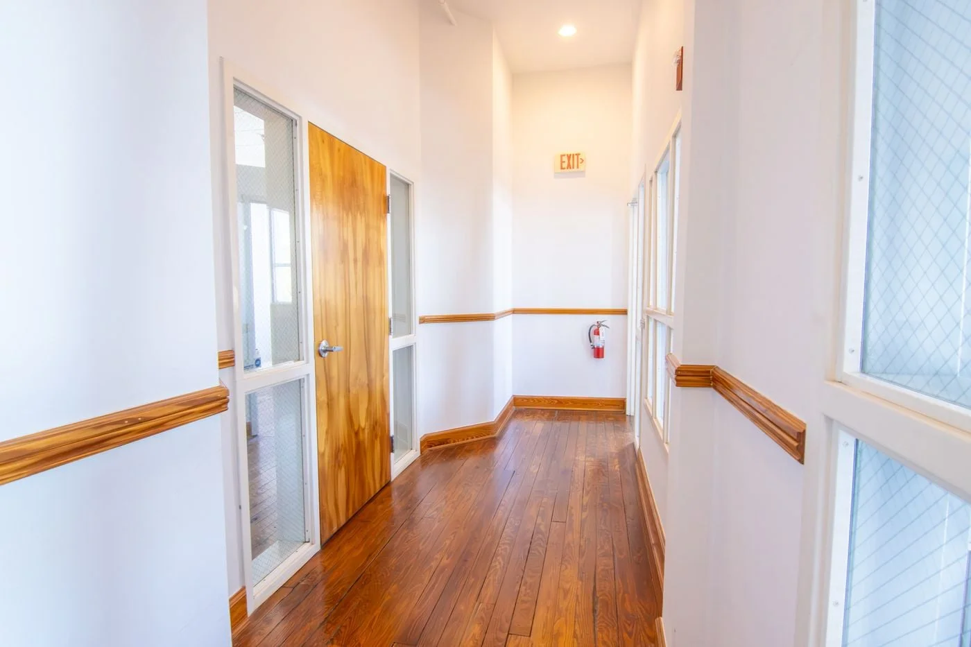 Photo 3 of 290 9th Street North, St. Petersburg, FL 33705