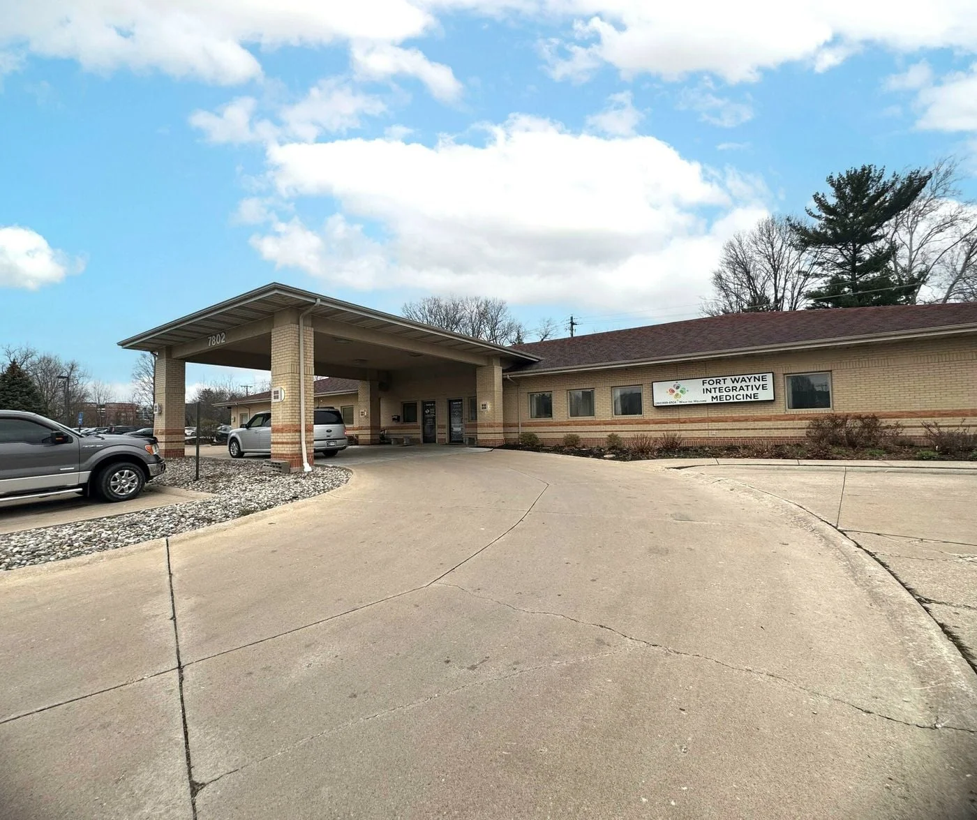 Photo 1 of 7802 W Jefferson Blvd, Fort Wayne, IN 46804