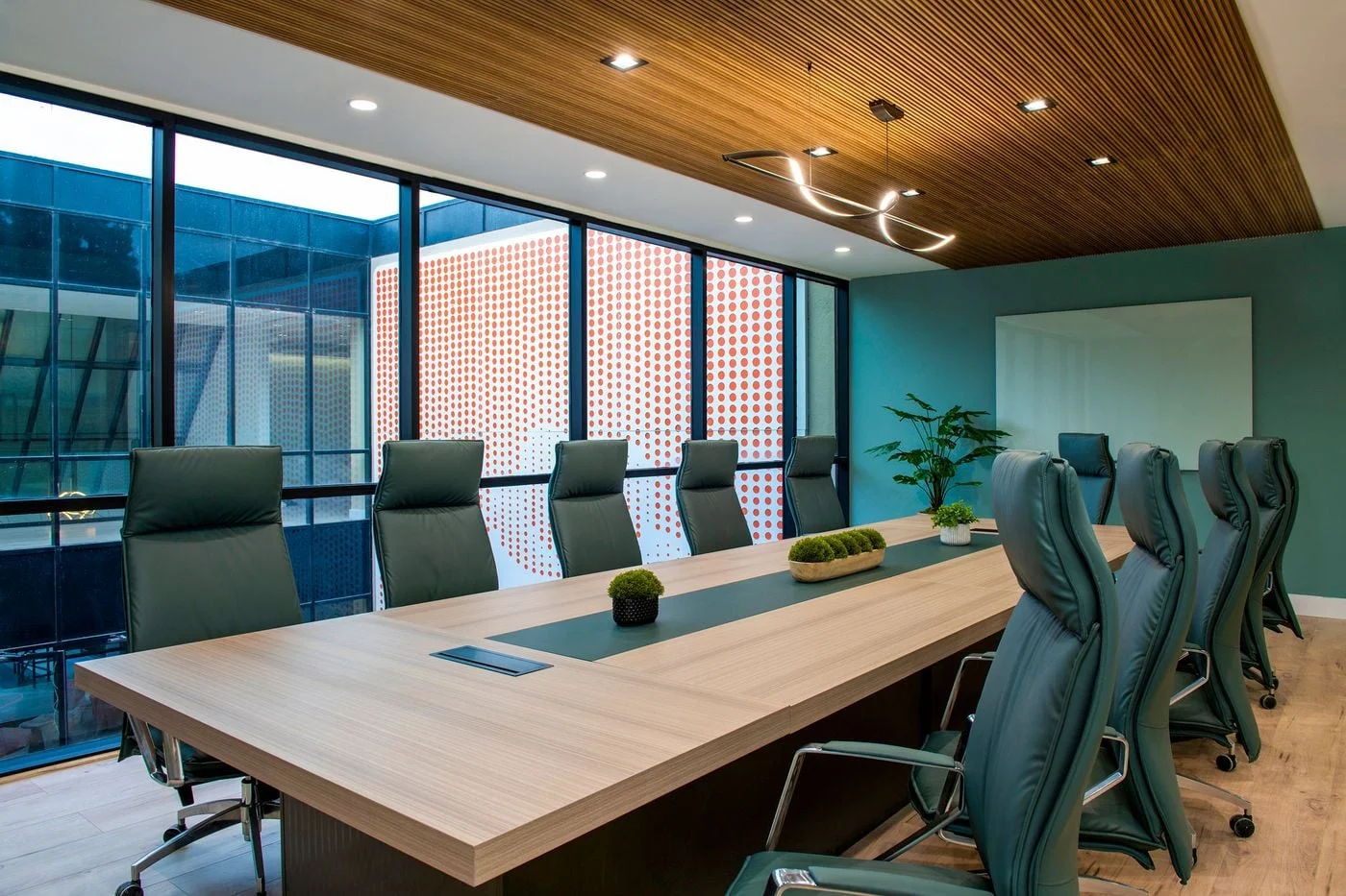 Photo 3 of 21515 Vanowen ave, Canoga Park, CA 91303