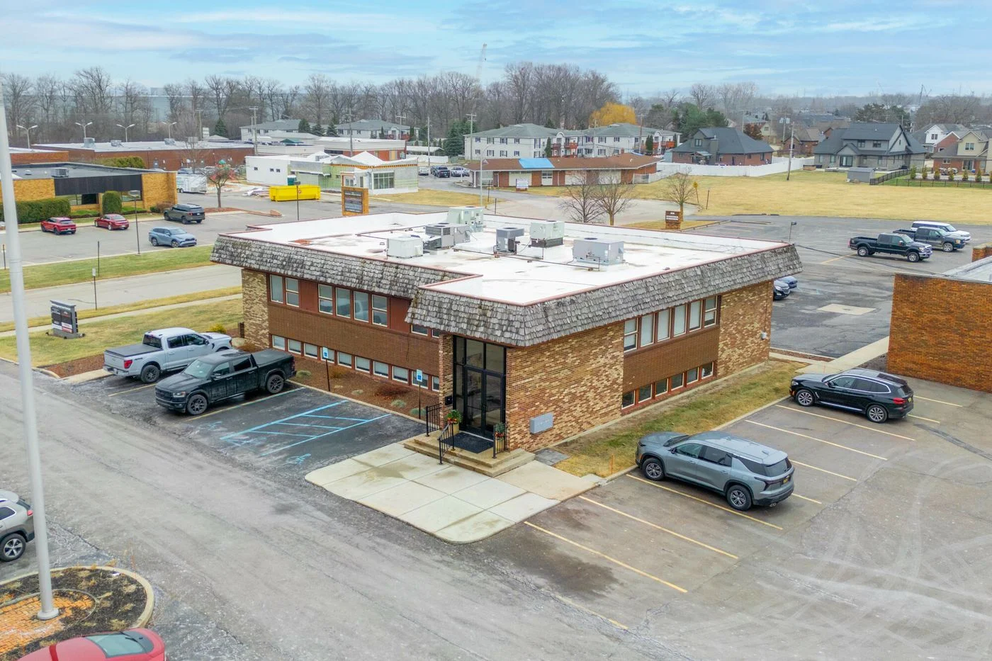 Photo 3 of 1600 Kingsway Court, Trenton, MI 48183