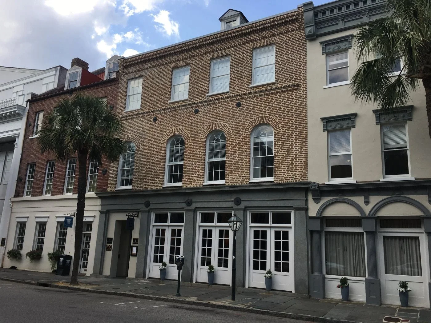 Photo 1 of 28 Broad St, Charleston, SC 29401