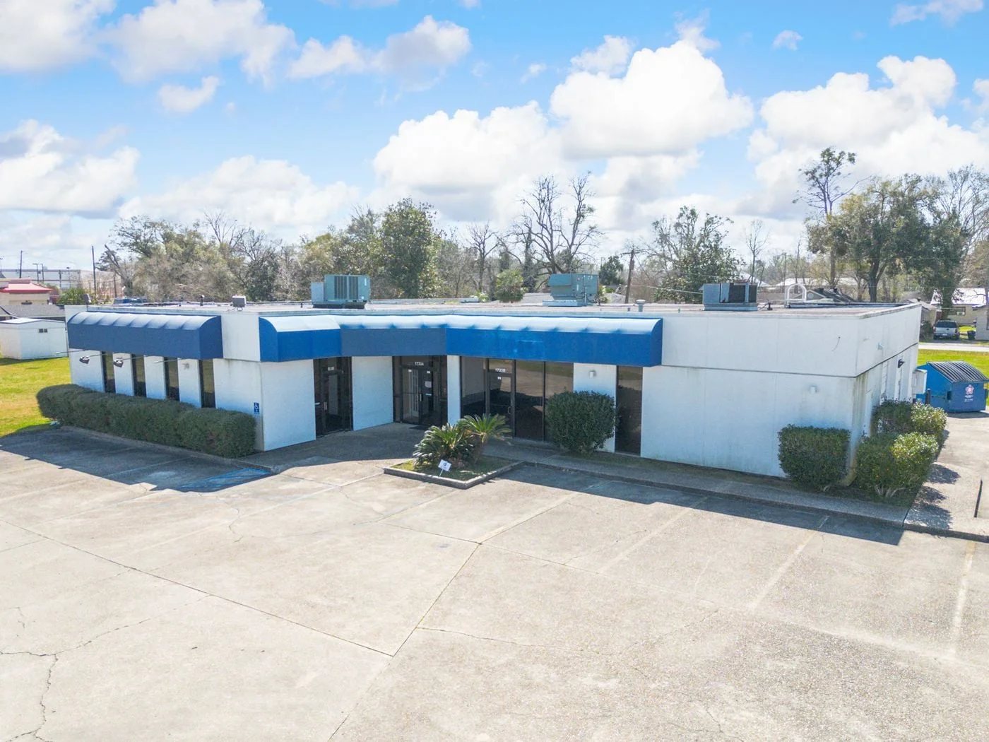 Photo 1 of 1733 N Airline Hwy, Gonzales, LA 70737