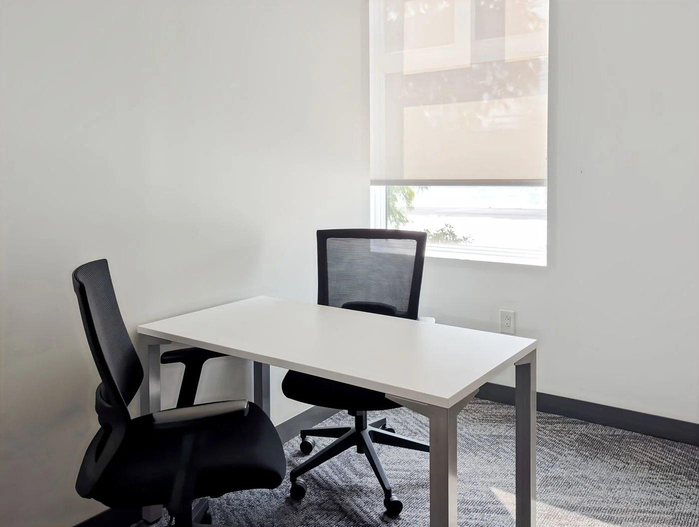 Photo 3 of 2564 United States Highway 1, Lawrence, MA 08648