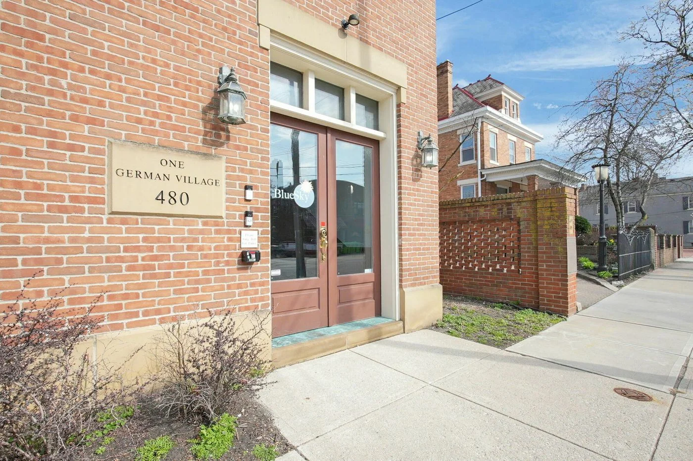 Photo 2 of 480 S 3rd St, Columbus, OH 43215