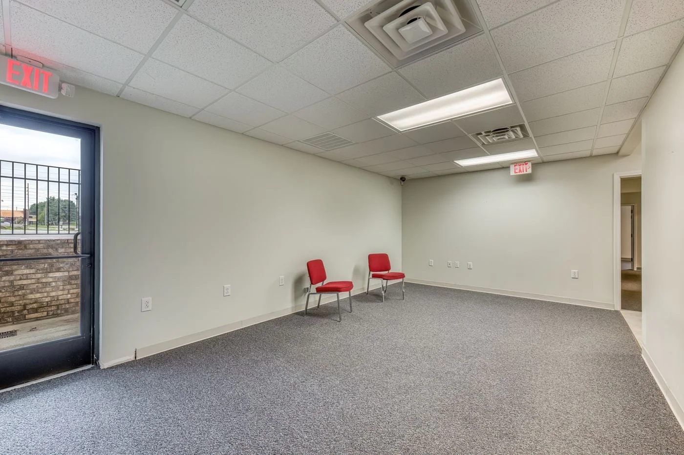 Photo 2 of 1712 Volunteer Parkway, Bristol, TN 37620