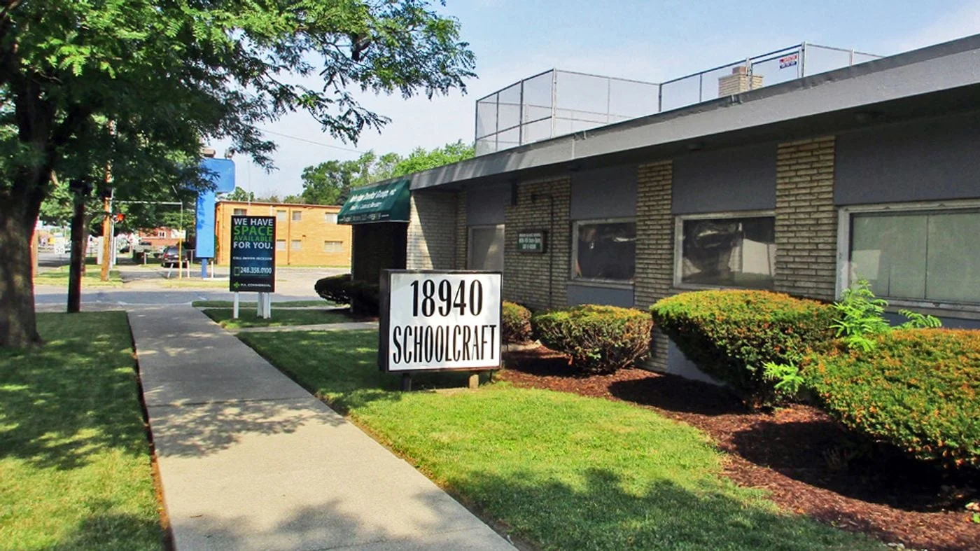 Photo 3 of 18940 Schoolcraft Rd, Detroit, MI 48223