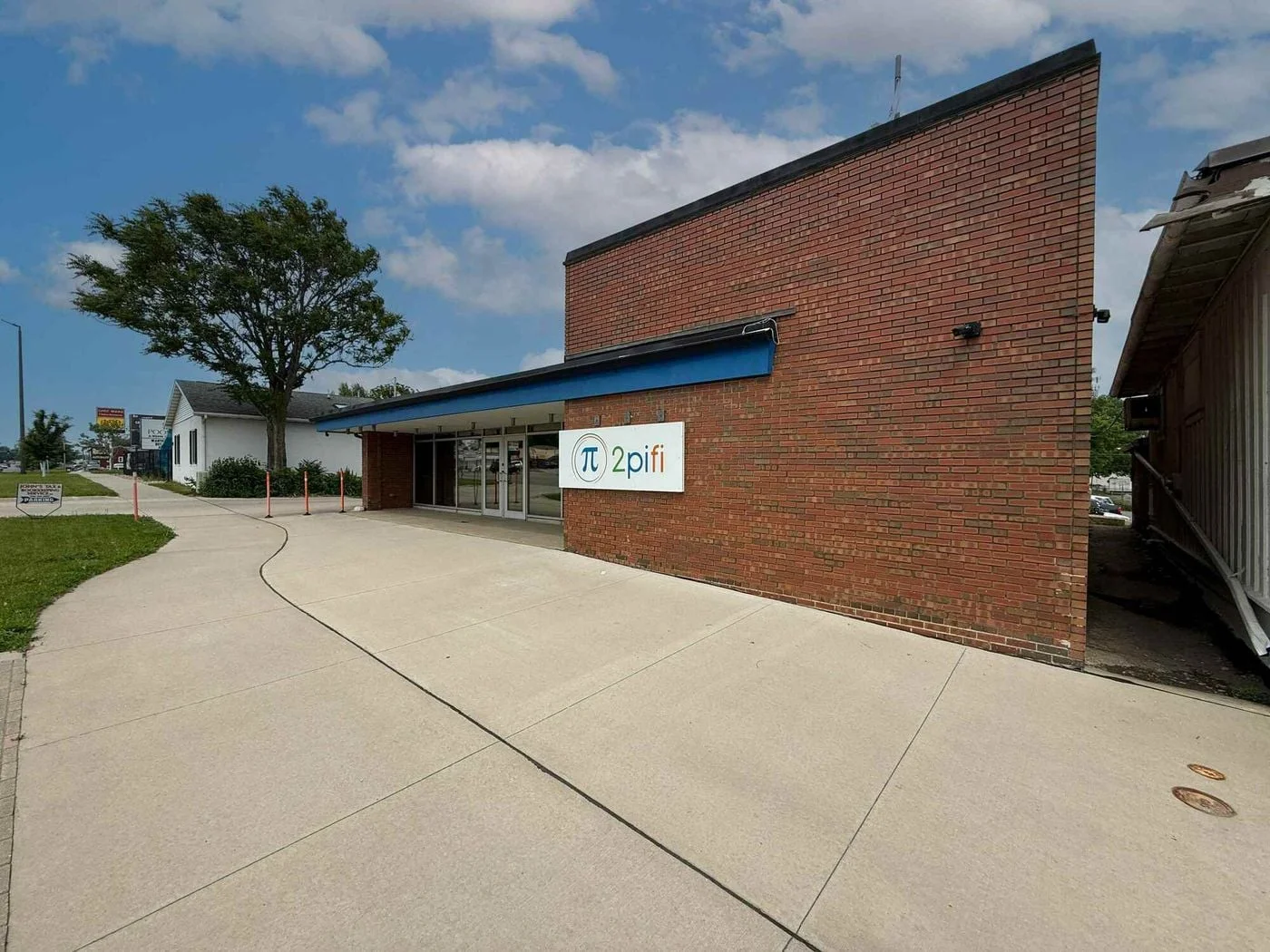 Photo 2 of 3223 1st Ave SE, Cedar Rapids, IA 52402