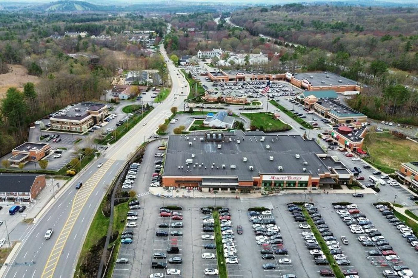 Photo 2 of 238 Littleton Rd, Westford, MA 01886-3529