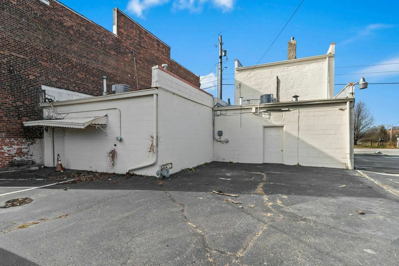 Photo 3 of 870 Virginia Avenue, Indianapolis, IN 46203