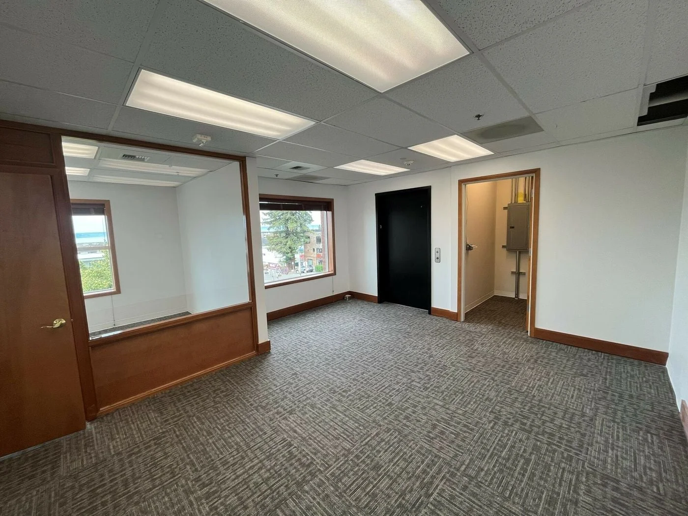 Photo 1 of 22506 Marine View Dr S, Des Moines, WA 98198