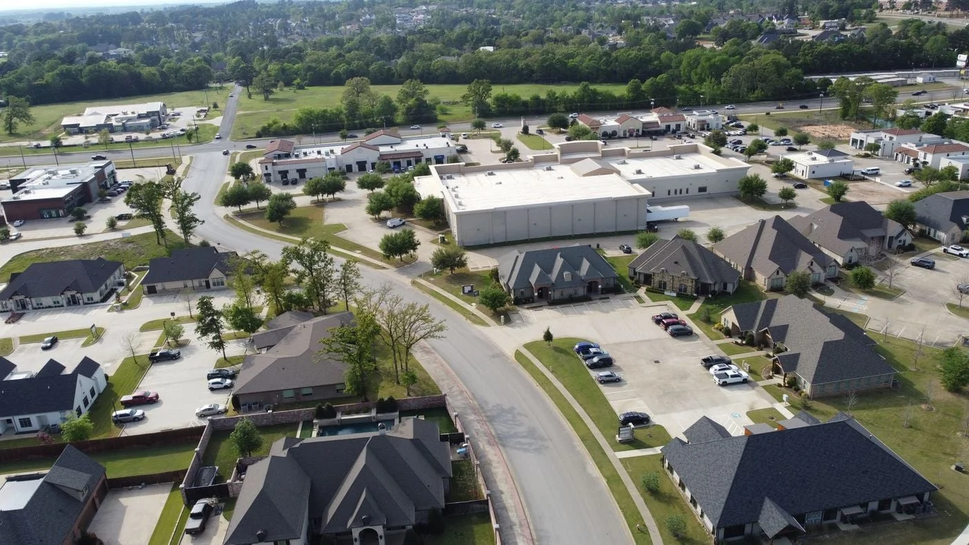 Photo 3 of 2339 Dueling Oaks Drive, Tyler, TX 75703